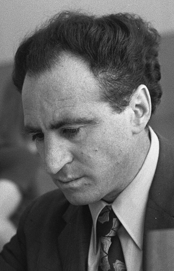 Polugaevsky, Lev